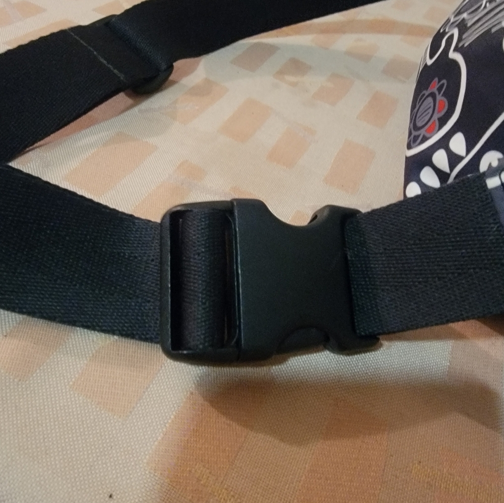 LeSportsac Double Zip Belt Bag - Picture 4 of 9